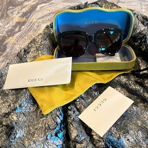 Authentic Gucci Women’s sunglasses